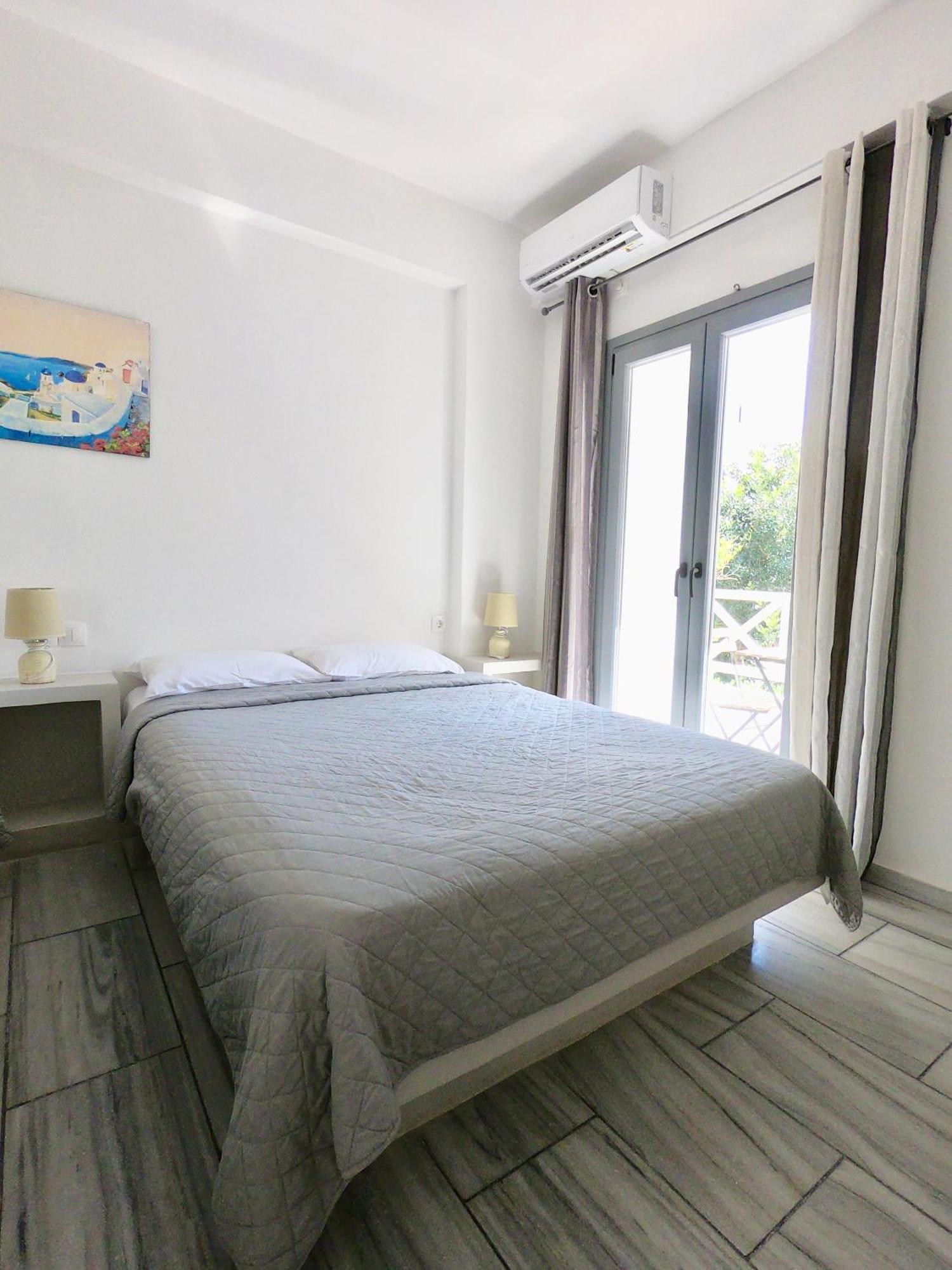 Anny Studios & Rooms Perissa Beach Eksteriør billede